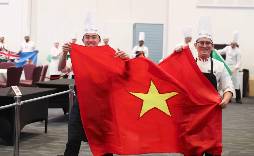 Đội Việt Nam giành Huy chương bạc cuộc thi đầu bếp thế giới