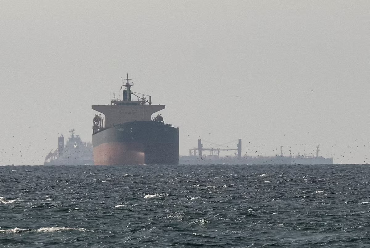 Hormuz và nghịch lý của sức mạnh